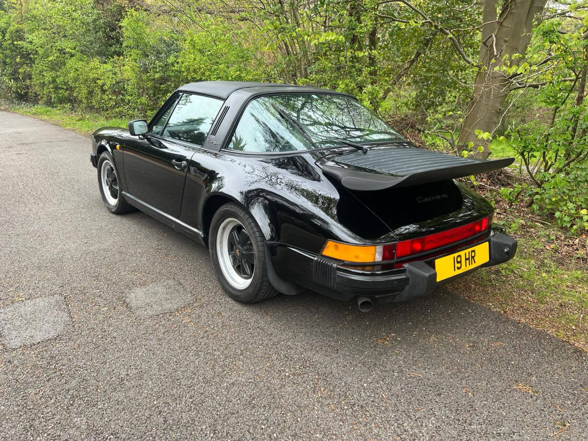 1988 Porsche Carrera Targa 3.2 - 27 yrs ownership, 61,000 miles with only 3500 miles in last 25 yrs - Image 6 of 18