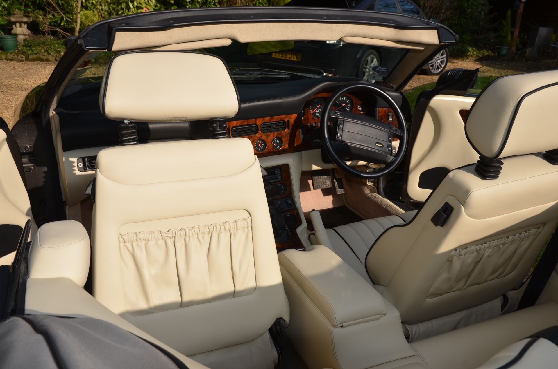 1993 Aston Martin Virage Volante - Having 11 months MOT and aviators number plate H1 AGL - Image 29 of 48