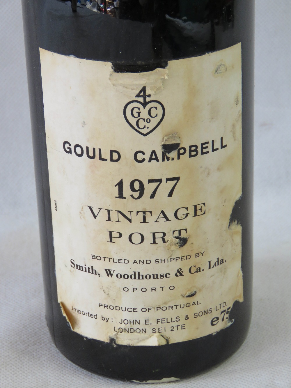 A bottle of Gould Campbell 1977 Vintage Port, 75cl, Origin: Douro, Portugal. - Image 2 of 3