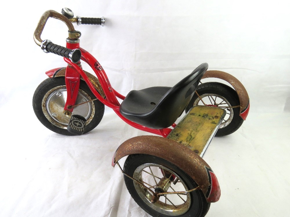 A Child's Schwinn tricycle, original pedals, some water damage to wooden panel to rear. - Image 5 of 5