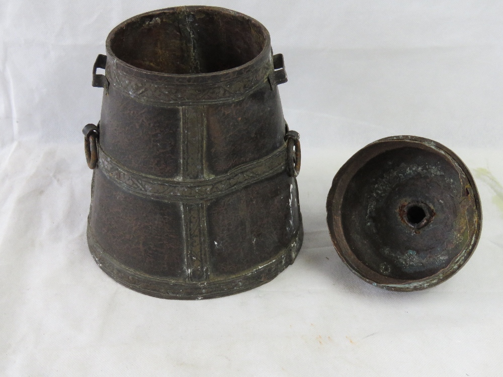 A traditional Sherpa copper container or Solok for cooked food, 30.5cm high. - Image 3 of 4
