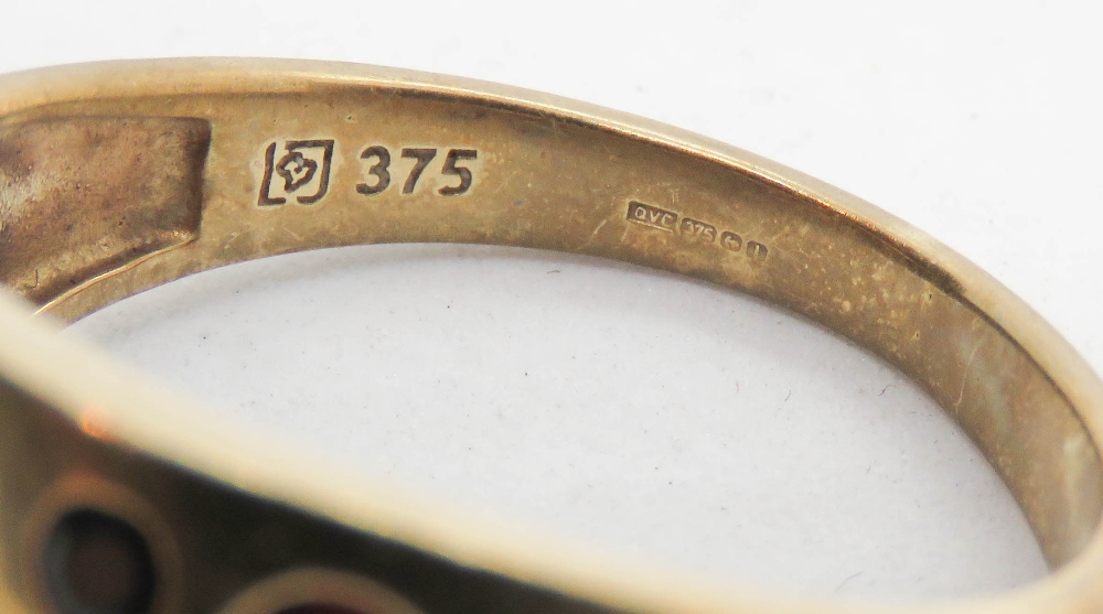 A 9ct gold ring, two stone deficient, hallmarked 375, 4.9g. - Image 2 of 2