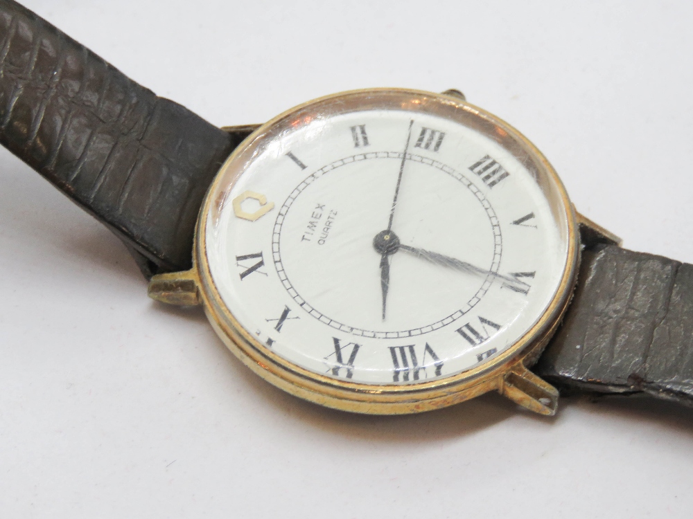 A vintage gents Timex Quartz watch, together with a ladies Rotary with with box. - Image 3 of 3
