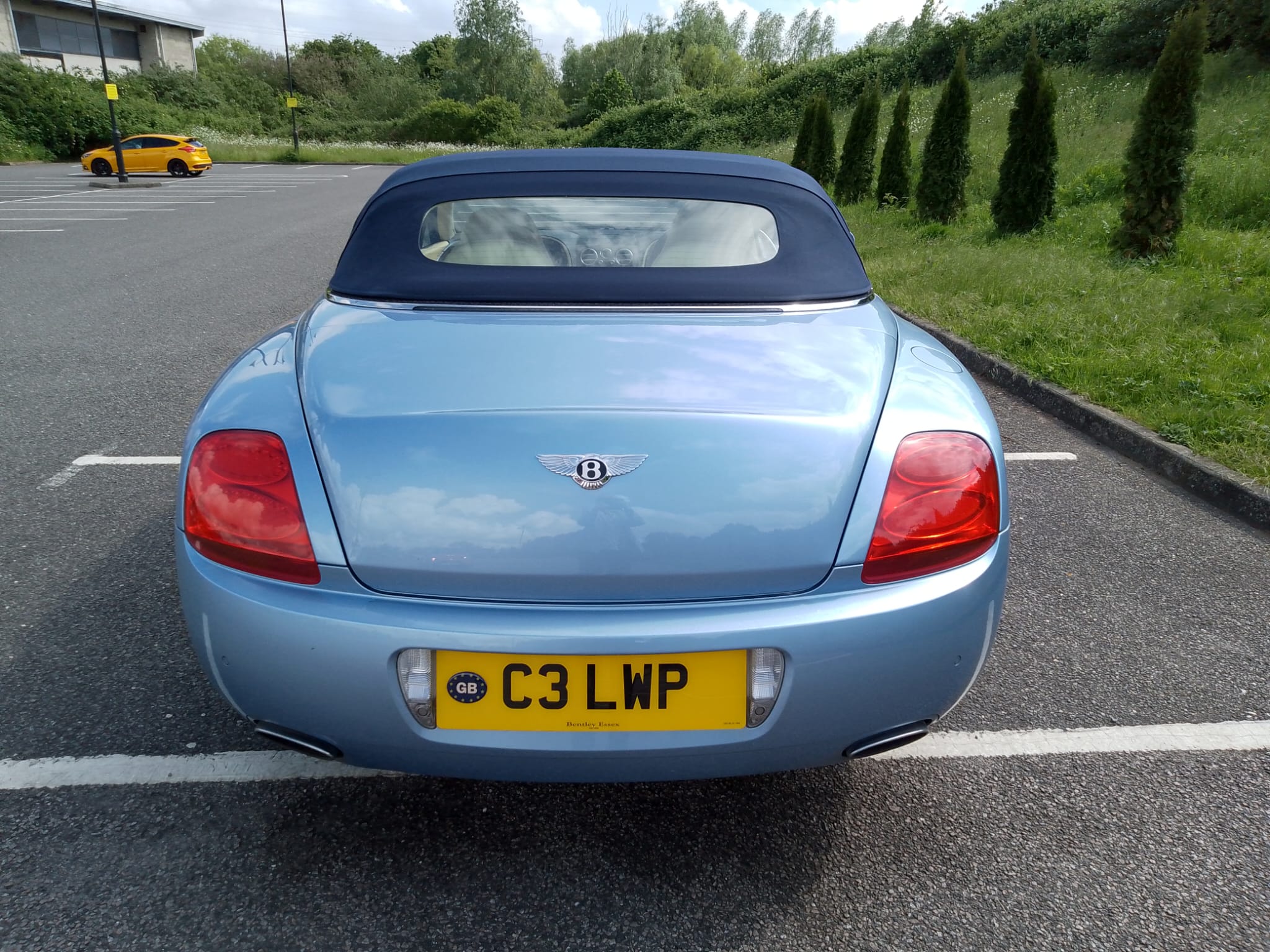 2007 Bentley Continental GTC The current owner purchased the vehicle from Bentley Essex. - Image 5 of 20
