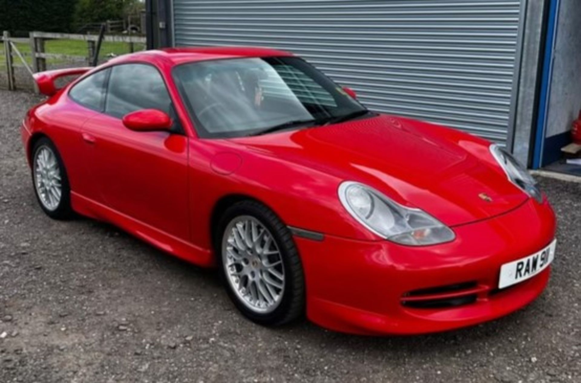 1999 Porsche Carrera 4 Non structural (paint scratch) damage to roof in 2019 - Professionally - Image 2 of 17