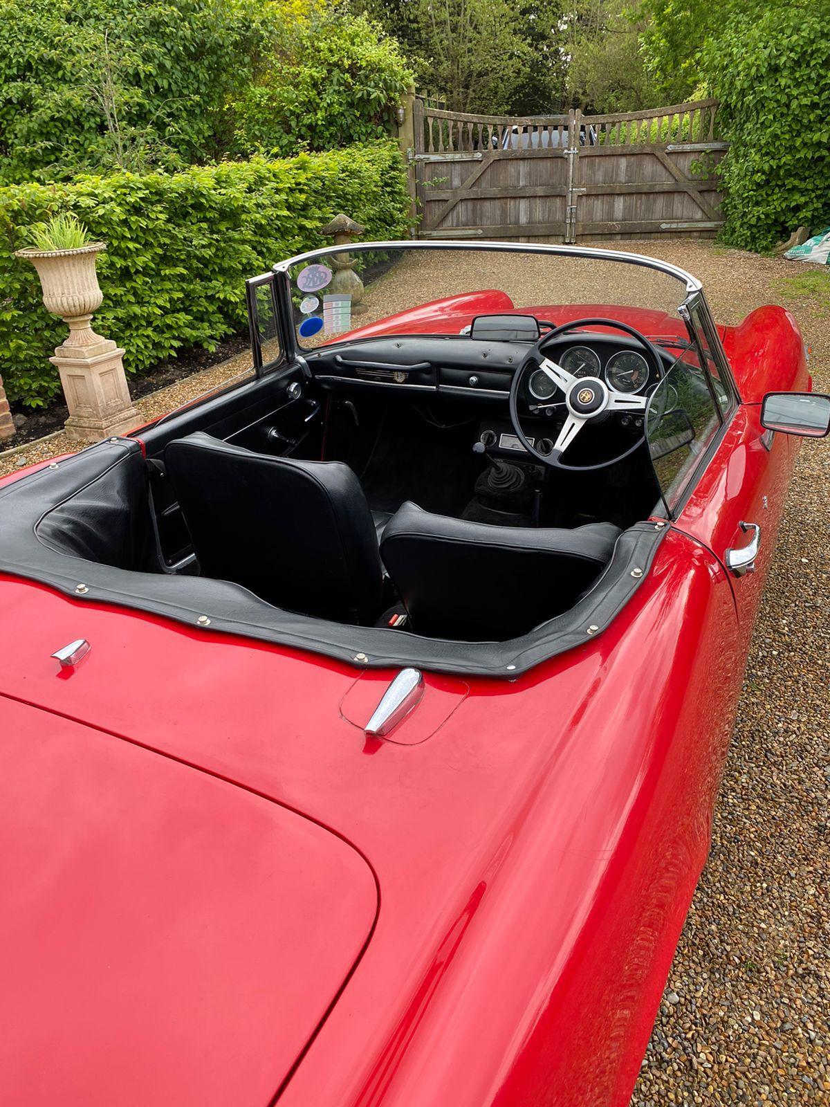 1963 Alfa Romeo 2600 Spider - First Registered 1967 - Image 9 of 25