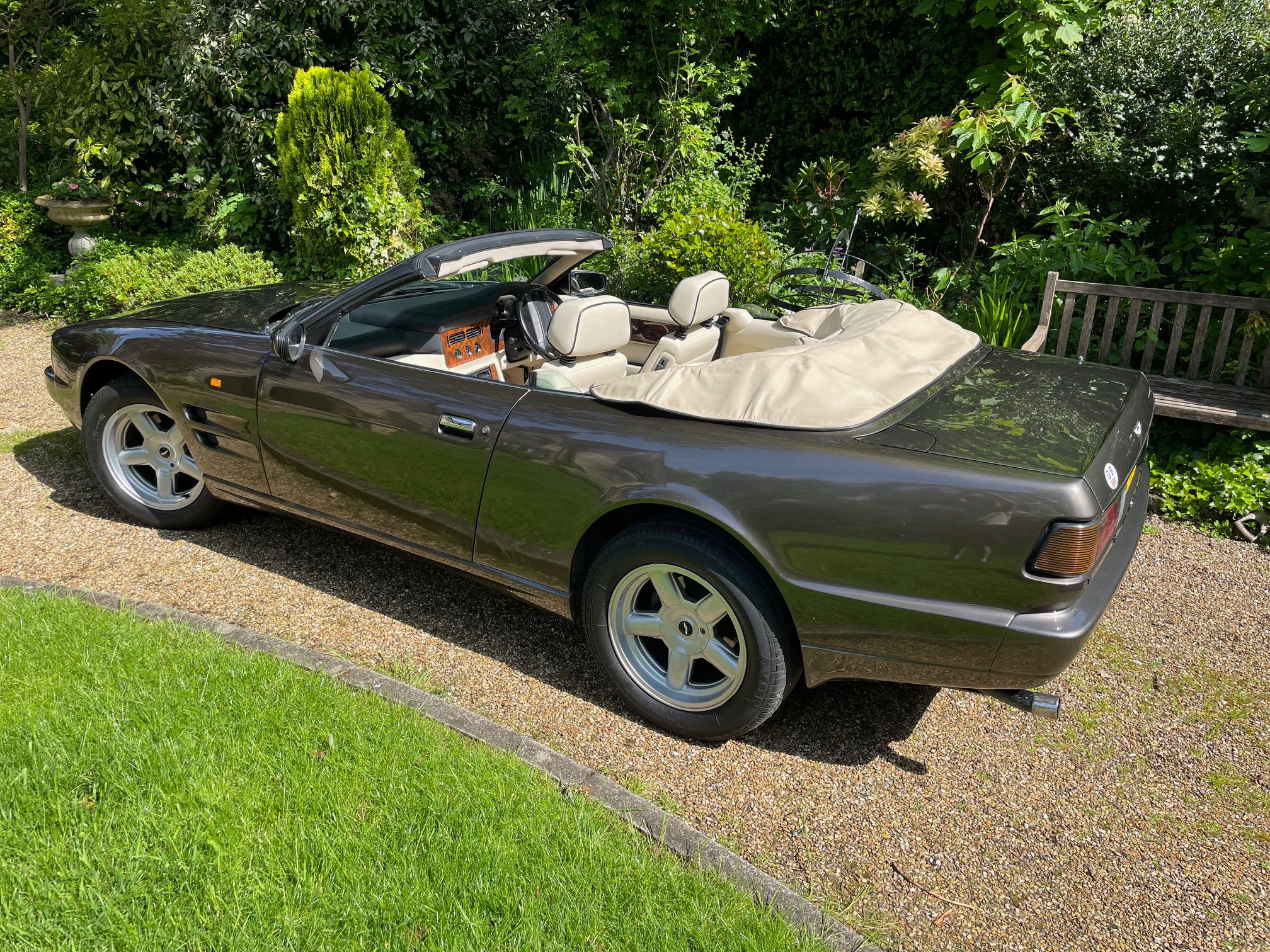 1993 Aston Martin Virage Volante - Having 11 months MOT - Image 9 of 22