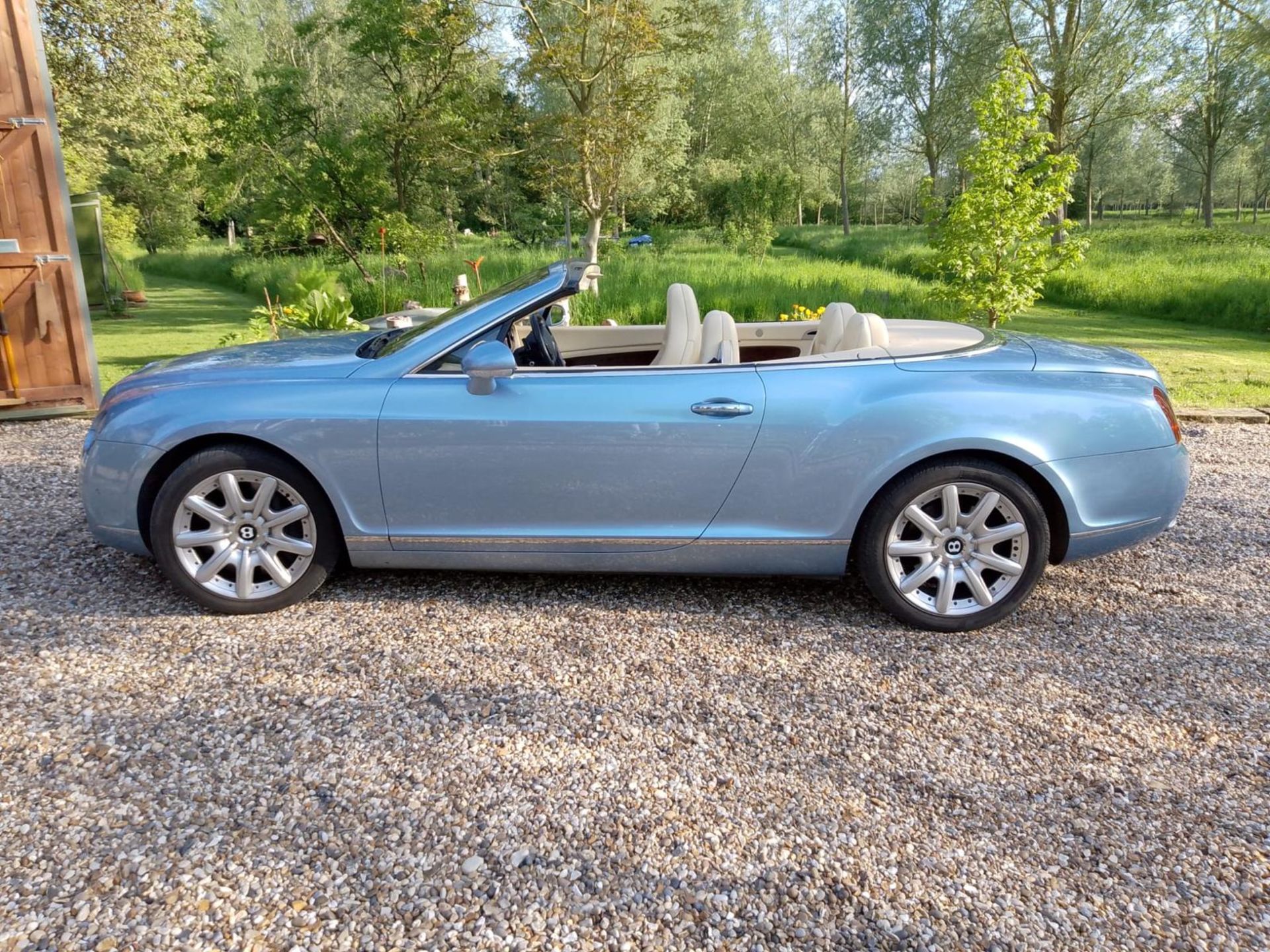 2007 Bentley Continental GTC The current owner purchased the vehicle from Bentley Essex. - Image 6 of 20