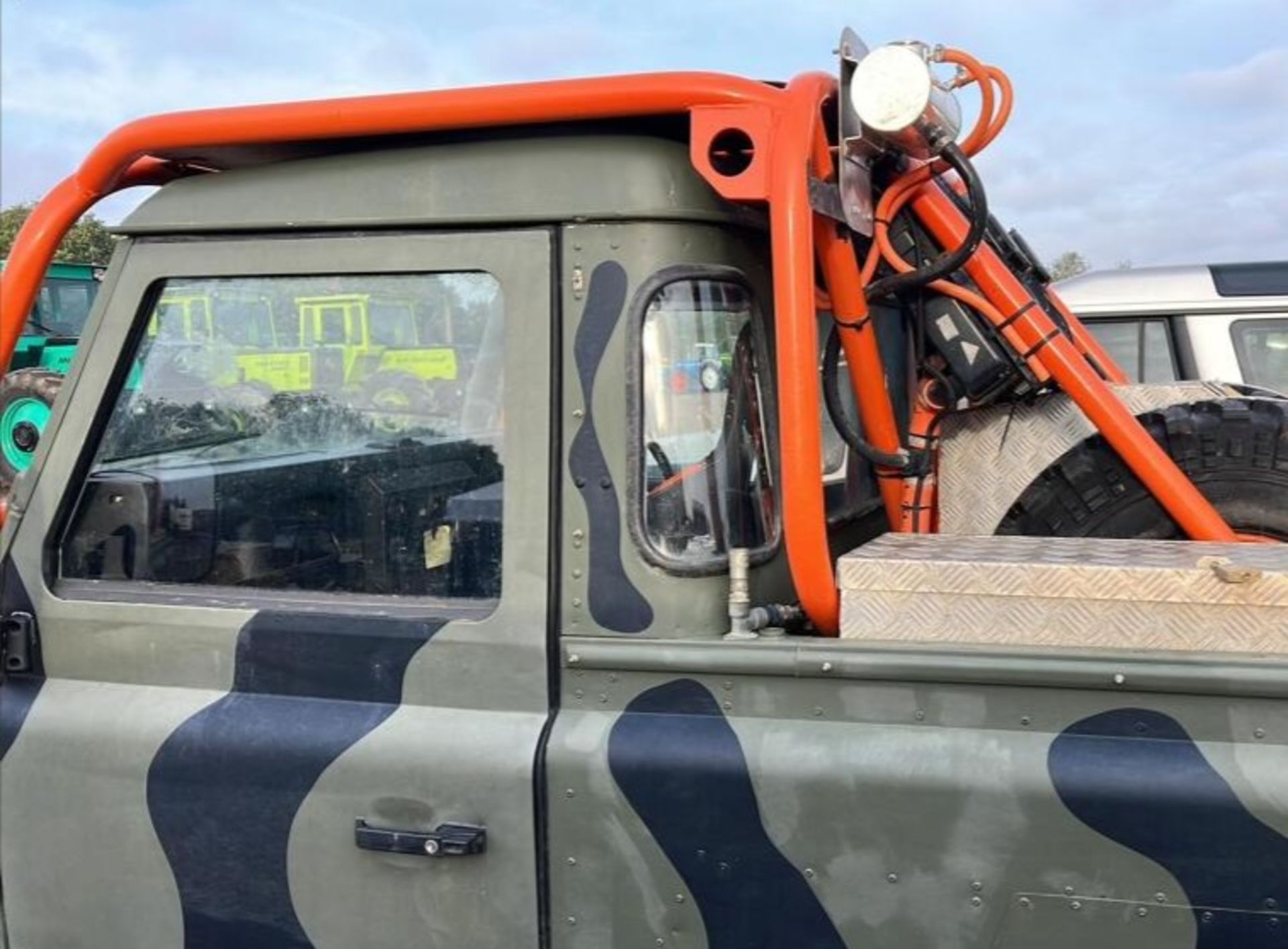 1992 Land Rover Defender 90 Make: Land Rover Model: Defender 90 Registration: K711 - Image 8 of 16