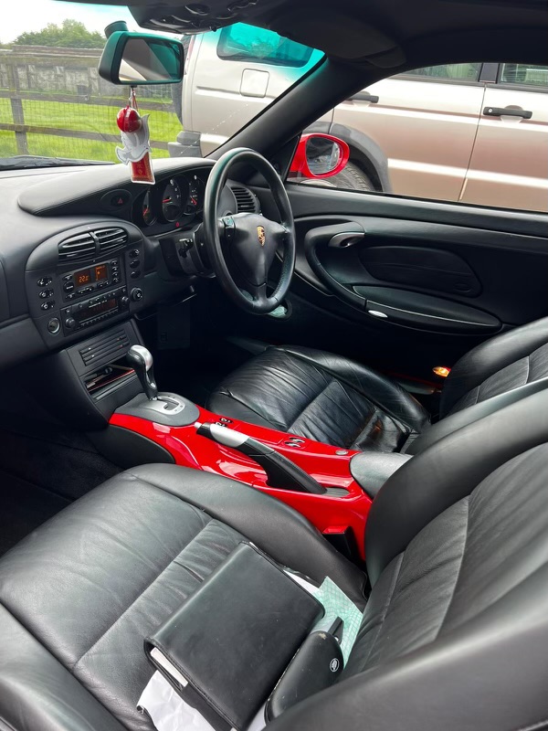 1999 Porsche Carrera 4 Non structural (paint scratch) damage to roof in 2019 - Professionally - Image 10 of 17