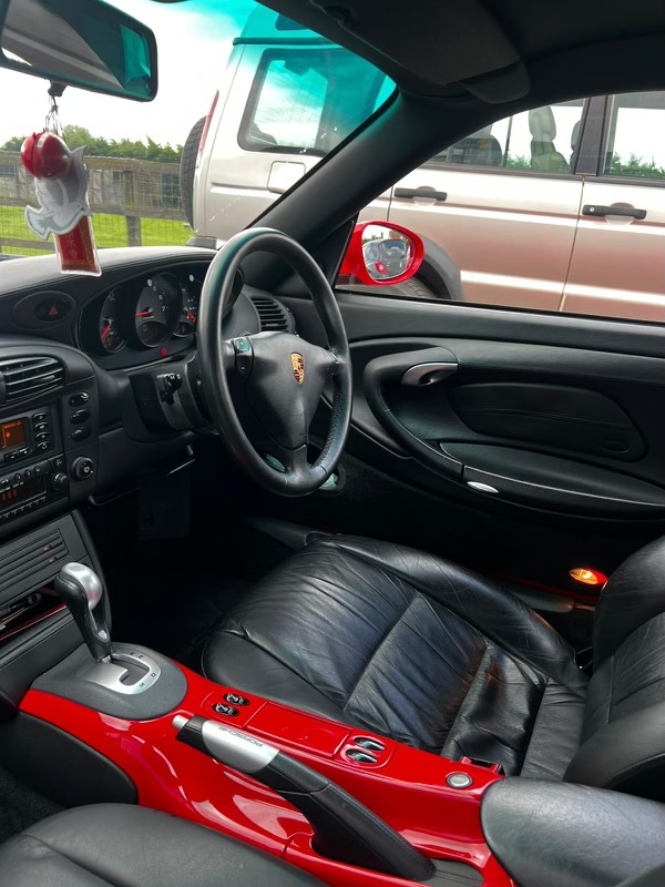 1999 Porsche Carrera 4 Non structural (paint scratch) damage to roof in 2019 - Professionally - Image 12 of 17