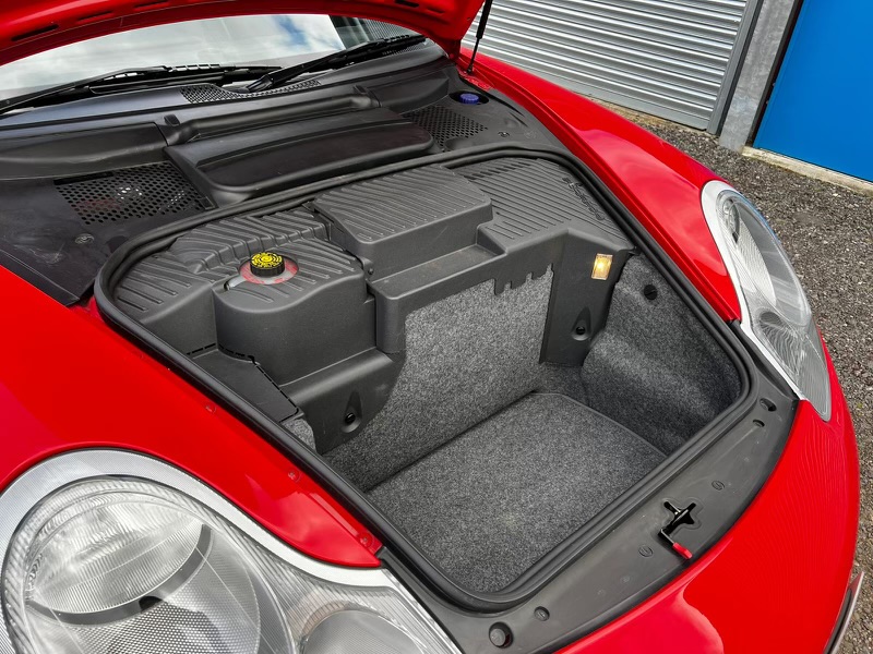 1999 Porsche Carrera 4 Non structural (paint scratch) damage to roof in 2019 - Professionally - Image 14 of 17