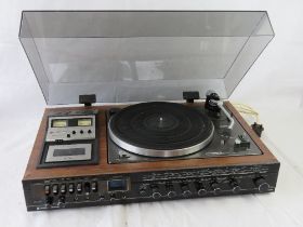 A National Panasonic SG-2080L with F.G.Servo automatic turntable.