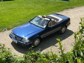 1997 Mercedes SL 320 - Service book stamped until full at 78,449 miles - Entry level top down fun