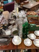 A GOOD COLLECTION OF CUT GLASS TABLE WARES, RETRO CUTLERY, PLATED WARES EC.