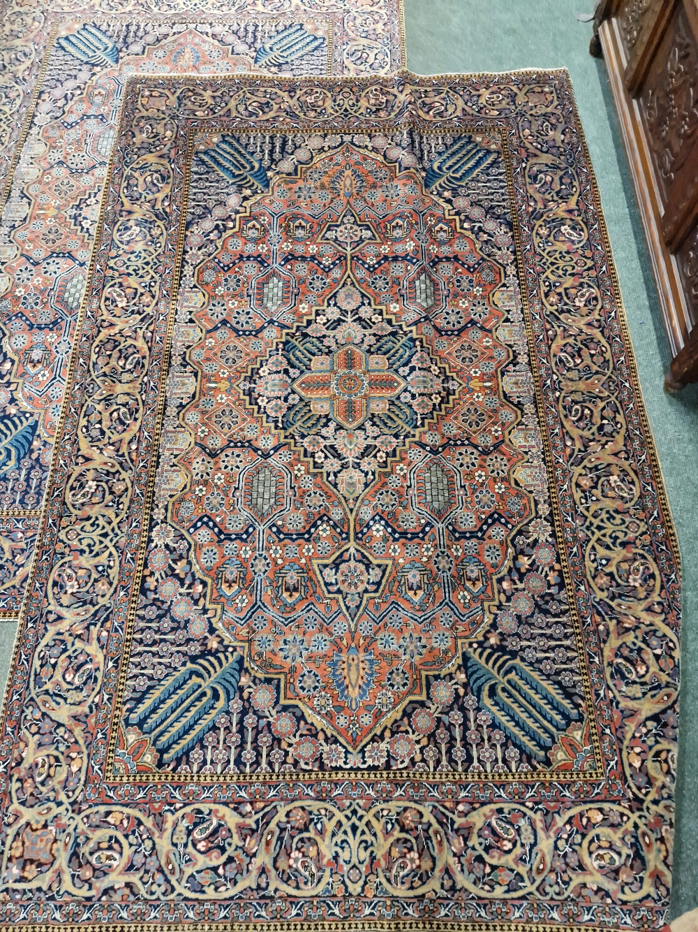 A PAIR OF ANTIQUE PERSIAN KASHAN RUGS. 298 x 132cms - Image 2 of 12