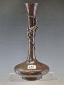 AN EARLY 20th C. JAPANESE BRONZE VASE WITH A DRAGON ENTWINED ABOUT THE SLENDER NECK BELOW THE FLARED