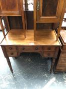 A 19th C. MAHOGANY FIVE DRAWER WRITING DRESSING TABLE ON BALUSTER LEGS WITH SPINDLE FEET. W 81 x D 4