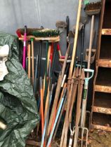 AN EXTENSIVE COLLECTION OF WORKSHOP & GARDEN TOOLS ETC.