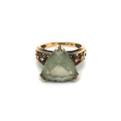 A 9ct HALLMARKED GOLD LARGE GREEN GEMSET AND DIAMOND RING. FINGER SIZE O. WEIGHT 5.10grms.