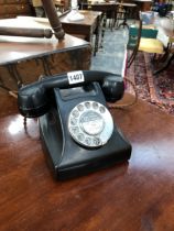 A VINTAGE BAKELITE TELEPHONE