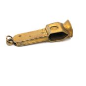 A 9ct HALLMARKED CIGAR CUTTER, THE TWO ENGINE TURNED 9ct GOLD PANELS WITH HALLMARKS, THE BODY NOT