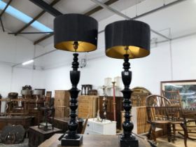 A PAIR ON CONTEMPORARY TALL TABLE LAMPS