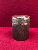 A SILVER GILT BARKED CYLINDRICAL BOX AND COVER BY ROWELL AND SON LTD, LONDON 1971, 381Gms. H 10cms.