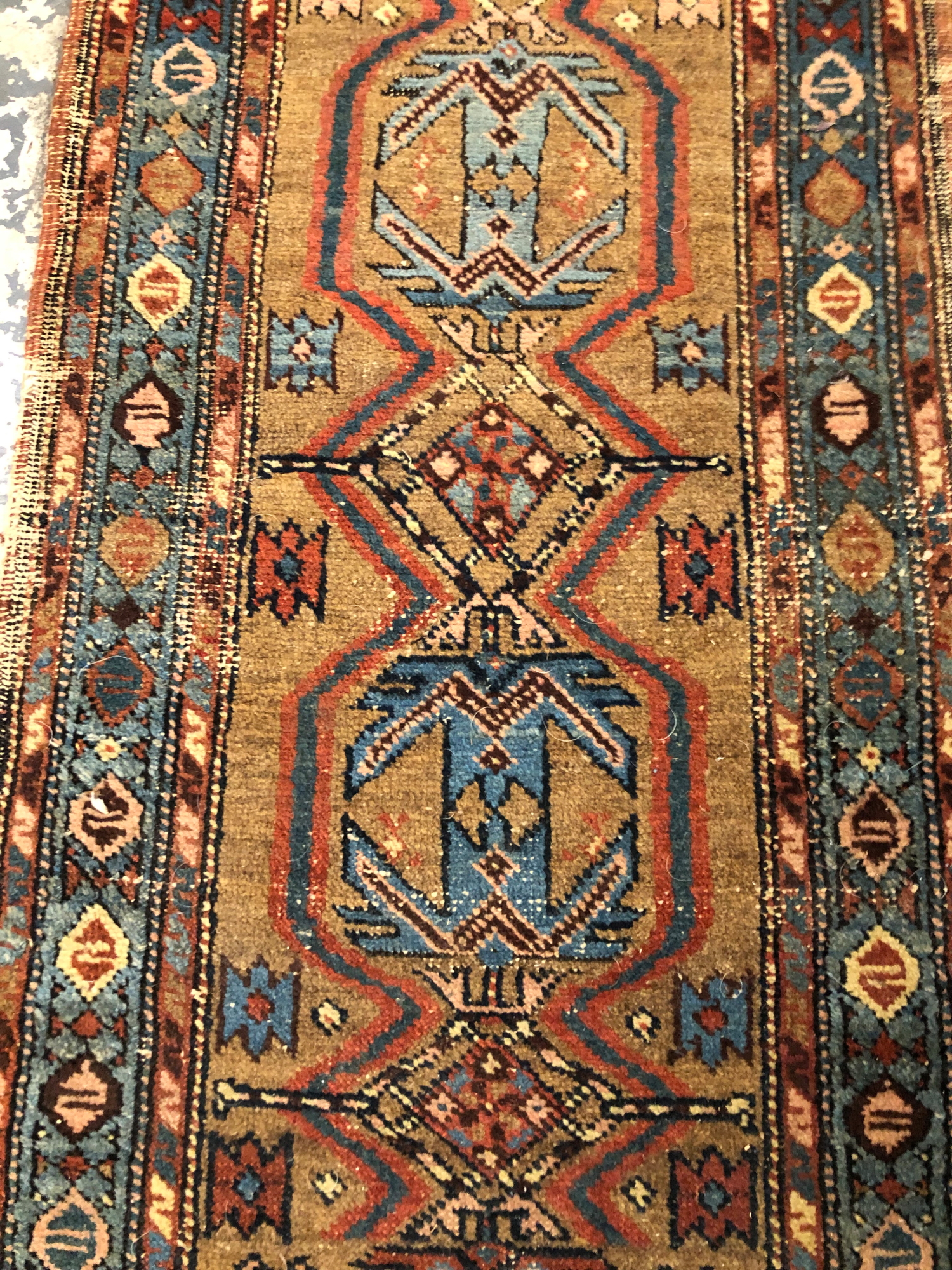 AN ANTIQUE PERSIAN HAMADAN RUNNER. 270 x 59cms - Image 2 of 2