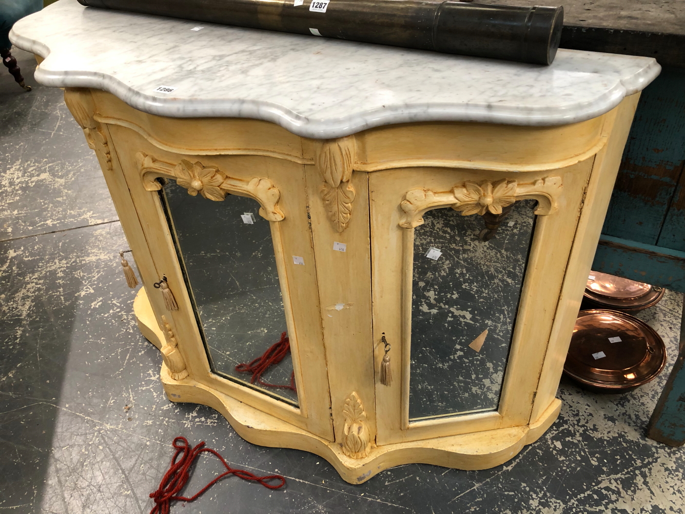 A VICTORIAN PAINTED MARBLE TOP SIDE CABINET - Image 14 of 14