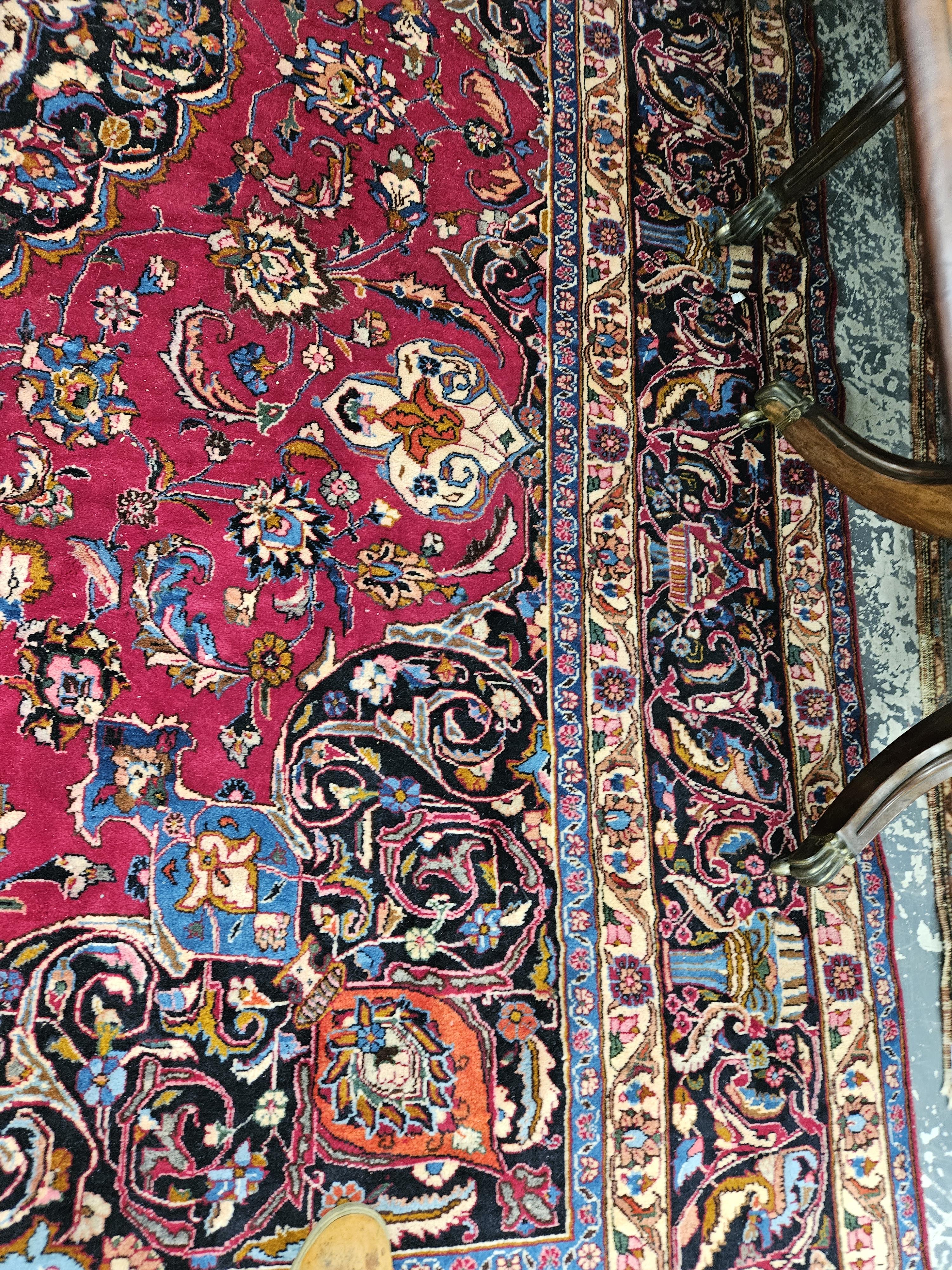 A PERSIAN CARPET OF CLASSIC DESIGN. 296 x 396cms - Image 6 of 9