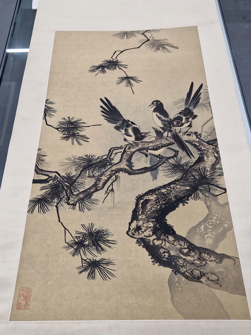 A CHINESE SCROLL PAINTING, FOUR MAGPIES BY CHEN SONG REN, AND ANOTHER PRIMARY SCHOOL IN SUMMER BY - Image 7 of 8