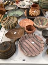 A COLLECTION OF STUDIO POTTERY BOWLS BY PENELOPE BENNETT