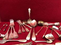 MISCELLANEOUS BRITISH AND IRISH SILVER CUTLERY OF VARIOUS DATES AND MAKERS, MAINLY FIDDLE PATTERN