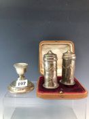 A CASED PAIR OF SILVER SALTS BY THE GOLD AND SILVERSMITHS COMPANY LTD, LONDON 1909, THE