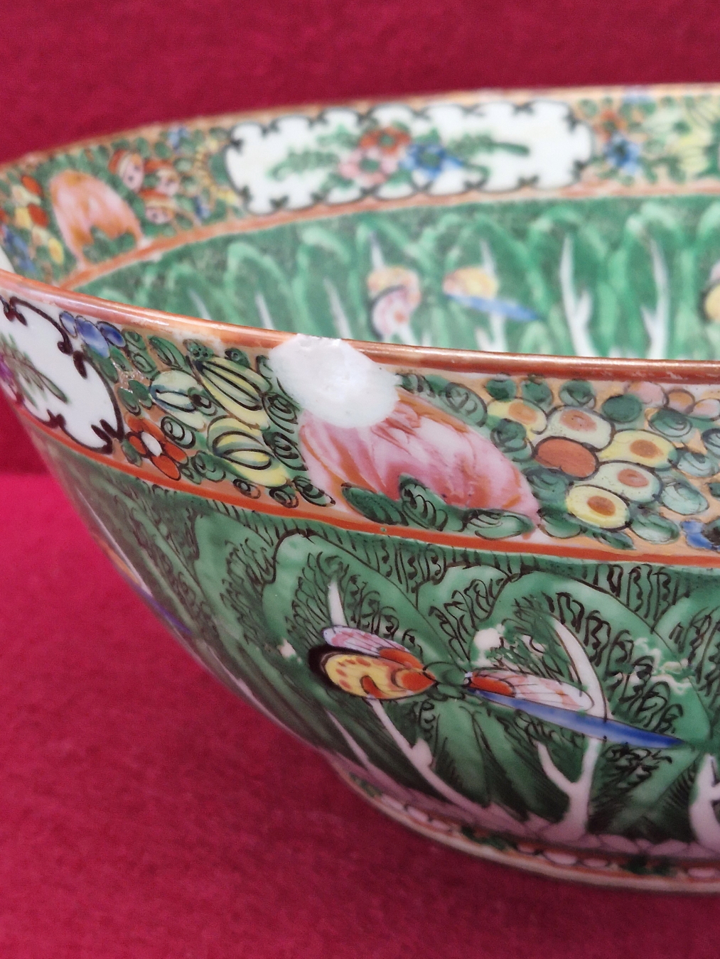 A CANTON BOWL PAINTED WITH BUTTERFLIES AMONGST BANDS OF STIFF LEAVES. Dia 27.5cms. - Image 5 of 5