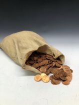 A LARGE QUANTITY OF 1967 SHIP HA'PENNY COINS. UN-CIRCULATED CONDITION