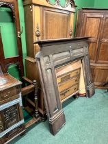 A EARLY 20th C. CARVED OAK MANTLE PIECE.