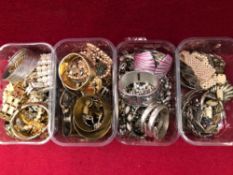 A LARGE COLLECTION OF COSTUME JEWELLERY TO INCLUDE SOME HALLMARKED SILVER AND SILVER STAMPED ITEMS.