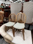 A PAIR OF BRACE BACK WINDSOR TYPE DINING CHAIRS (2)