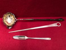HALLMARKED SILVER LADLE GEORGIAN SKEWER AND A MARROW SCOPE.