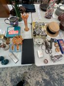 A STRAW WORK BOATER, LOOSE AND BOXED CUTLERY, MISCELLANEOUS CLIPPERS, ORANGE CARNIVAL GLASS, A