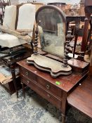 AN EDWARDIAN MAHOGANY DRESSING TABLE, TOGETHER WITH A VICTORIAN MARBLE TOP DRESSER MIRROR (2)