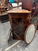 A GEORGIAN STYLE HANGING CORNER CABINET