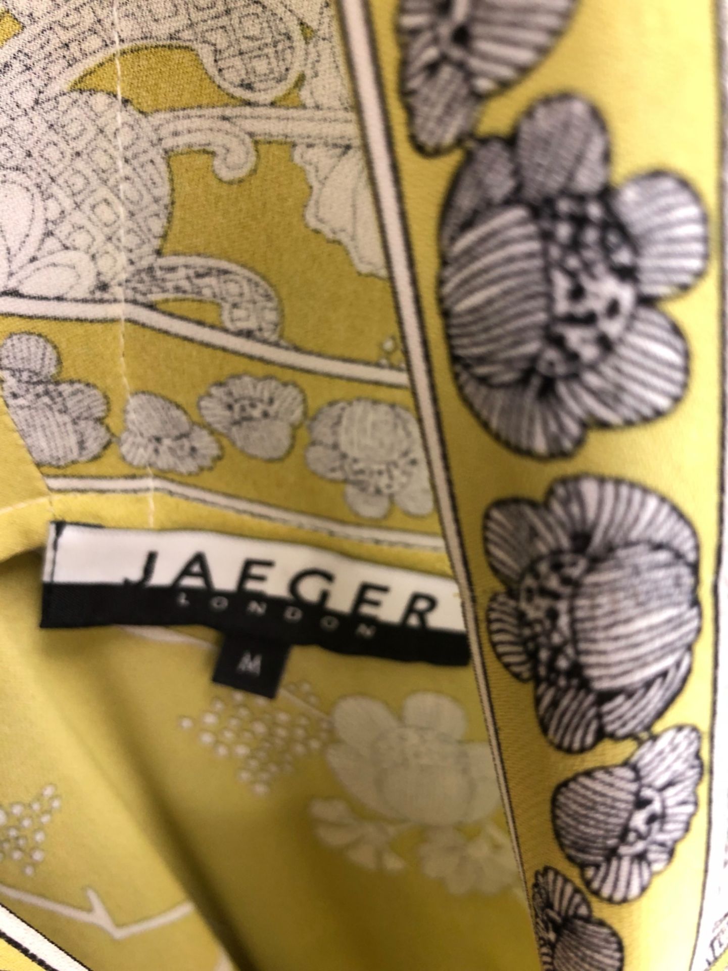 A JAEGER LONDON YELLOW SILK BLOUSE WITH BLACK AND WHITE PRINT, TOGETHER WITH A NAVY BLUE VALENTINO - Image 3 of 12