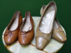 SHOES. TANINO CRISCI LEATHER AND SUEDE CAMEL HEALS EUR SIZE 39. UNUTZER LEATHER BROWN FLATS EUR SIZE