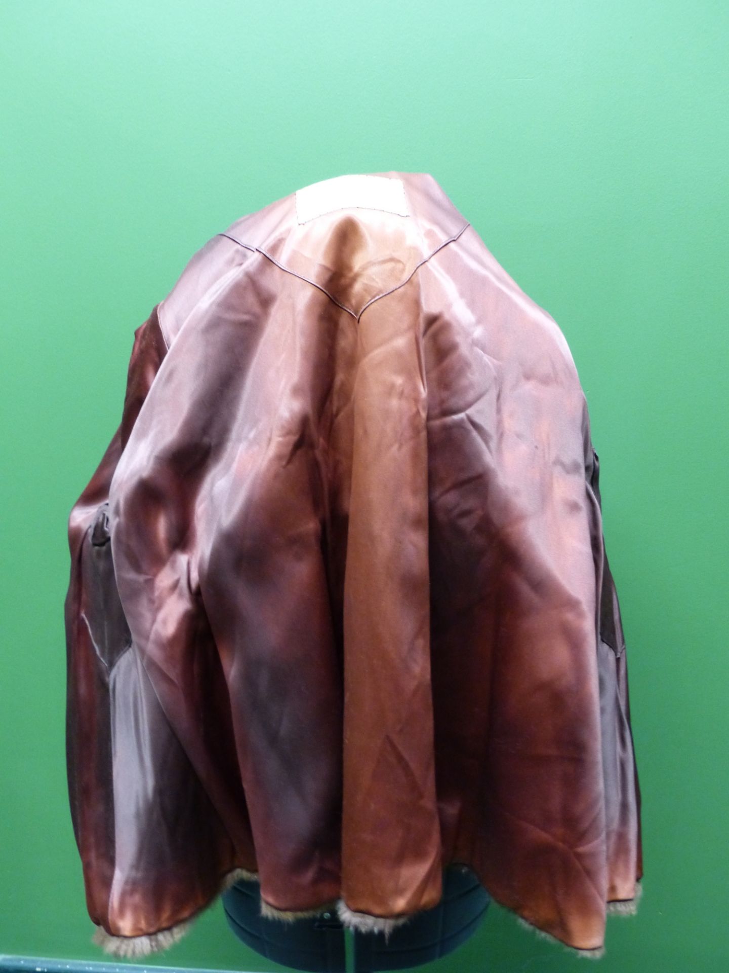 COAT. CREATED BY L.P. LAZARE & CO LIMITED MONTREAL. SHOULDER TO CUFF 58cm. SHOULDER TO HEM 74cm. PIT - Image 6 of 13
