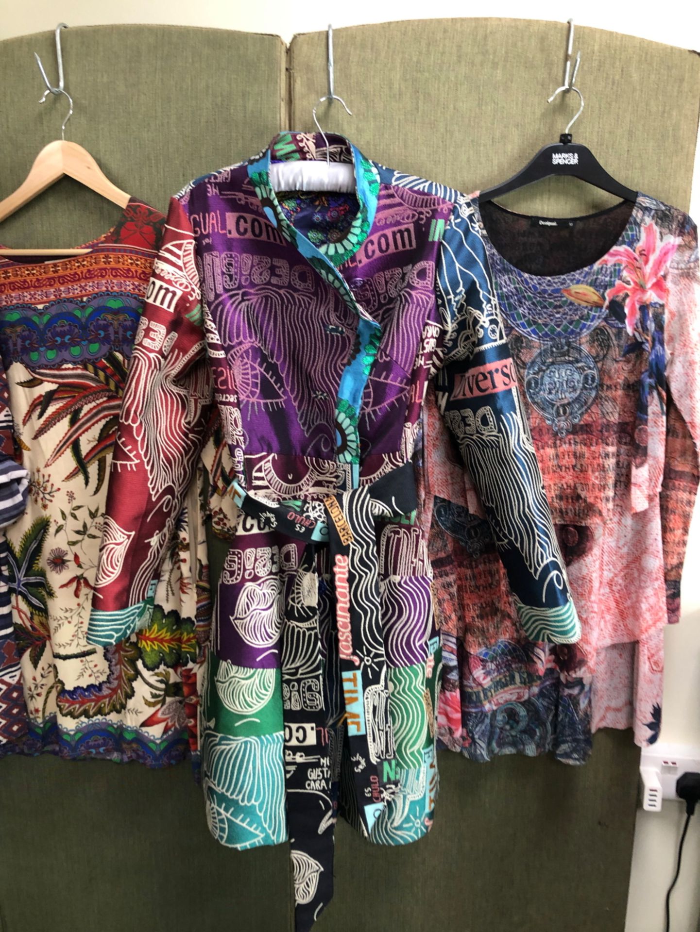 A DESIGUAL MULTI COLOURED MULTI PATTERNED MULTI PRINT COAT SIZE 42, TOGETHER WITH TWO TUNIC - Image 2 of 11