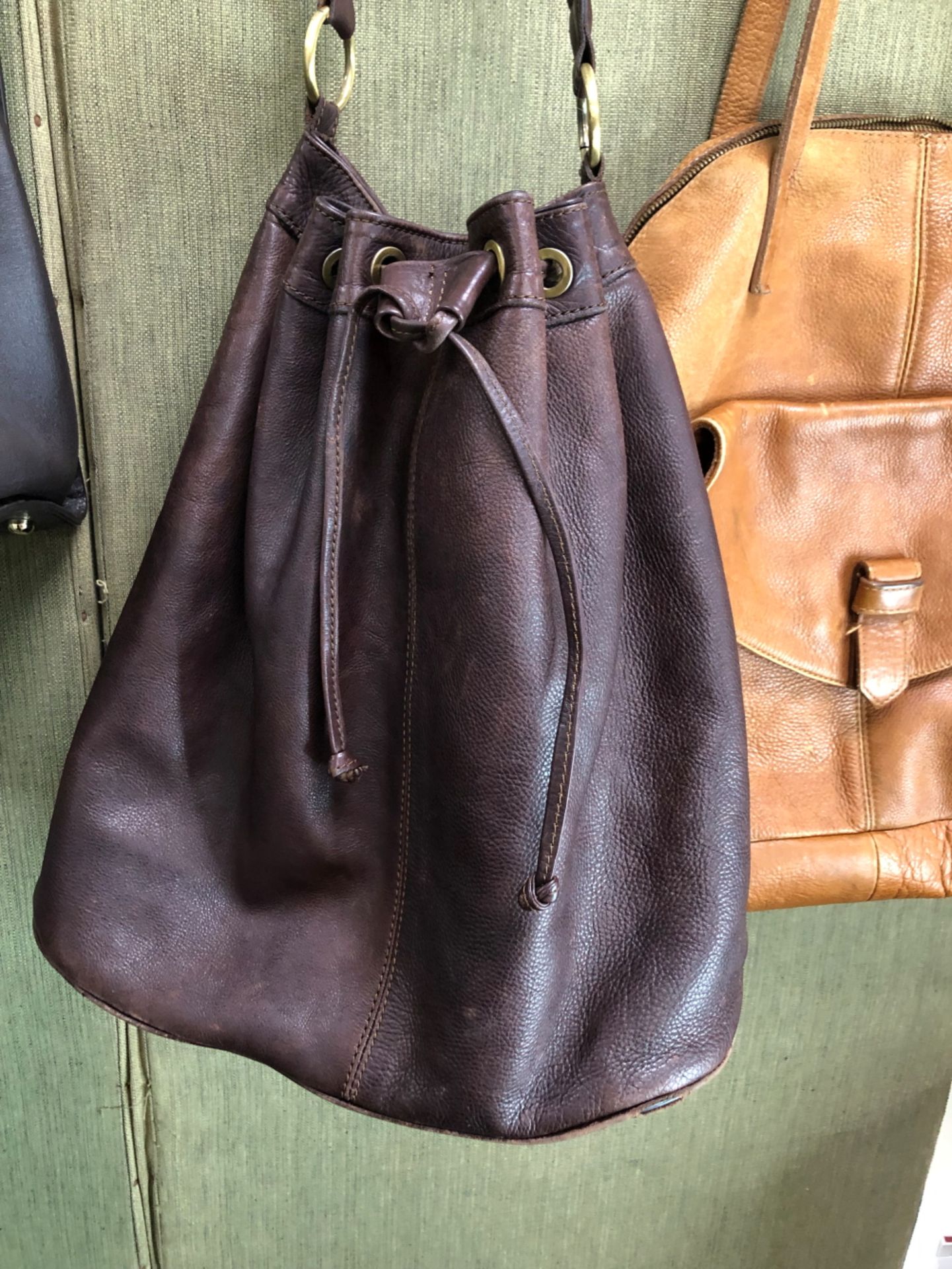 A ZARA WOMAN LARGE BROWN HANDBAG W 45cm, TOGETHER WITH A DARK BROWN LEATHER PAUL COSTELLOE BAG, A - Image 5 of 11