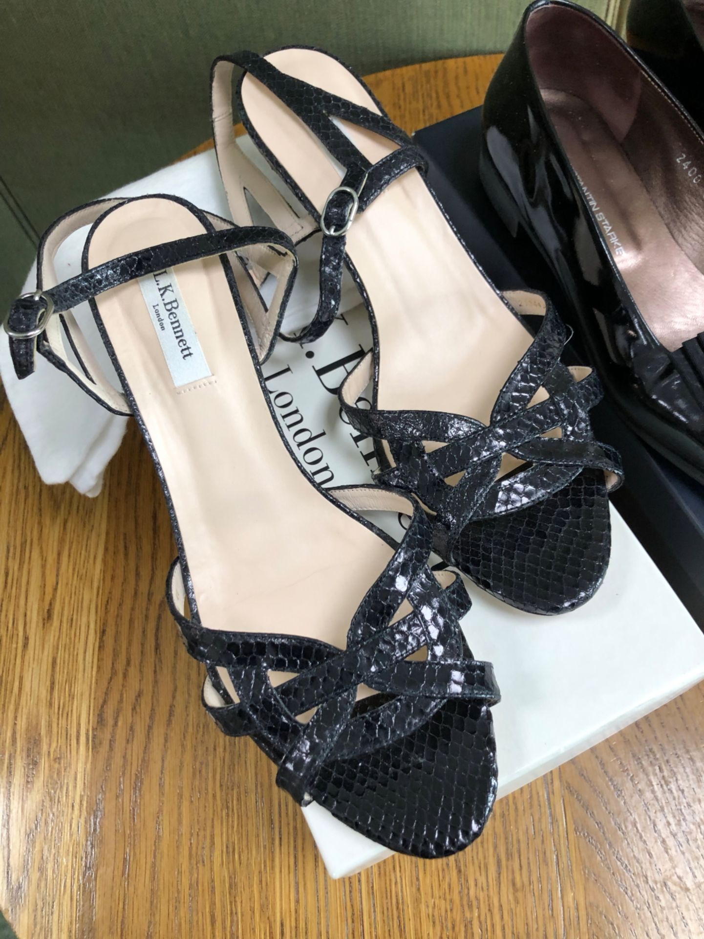SHOES: A PAIR OF L.K BENNETT LONDON BLACK SNAKE SKIN EFFECT SANDALS WITH DUST BAG (BOXED) EU SIZE - Image 2 of 14